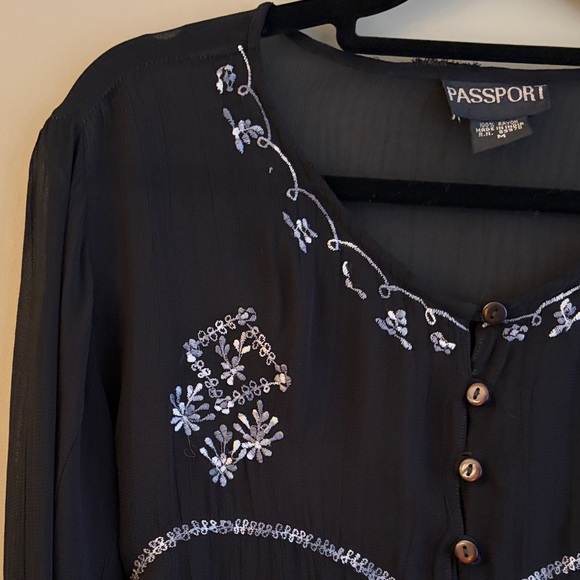 PASSPORT Black Long-Sleeve Sheer Embroidered Crop Blouse size medium - Picture 4 of 12